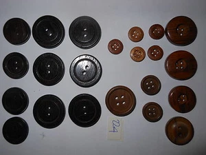 22 bottoni vari marroni e testa di moro Vintage (224) Knoepfe Boutons Buttons ^ - Imagen 1 de 1