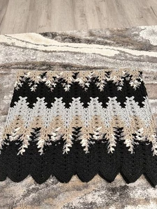 Neu extra groß handgehäkelt anthrazit, hellgrau, taupe und Kiesel afghanisch - Bild 1 von 4