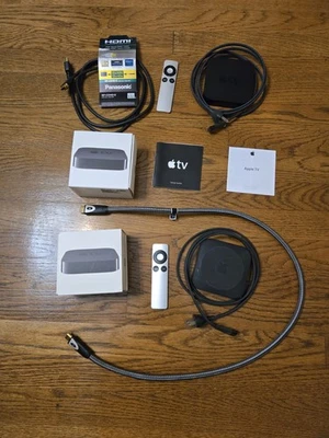 Lot of 2 Apple TV 2nd Generation Media Streaming Players 720p HD Model A1378 - Image 1 of 4