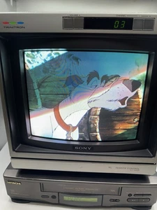 Sony Trinitron KV-1223R 12" TV Color CRT Vintage 1982 VHF/UHF Testato/FUNZIONANTE Leggi - Foto 1 di 22