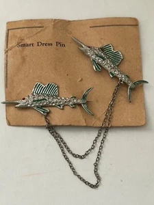 Vintage Art Deco Swordfish Double Pin Enamel 2 Fish Brooch - Picture 1 of 10