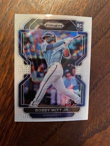 2022 PRIZM WHITE WAVE #33 BOBBY WITT JR. KANSAS CITY ROYALS ROOKIE CARD  MINT