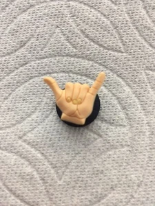 HANG LOOSE JIBBITZ SHOE CHARM SHAKA JIBBITZ SHAKA MAHALO HAND SIGN JIBBITZ - Picture 1 of 1