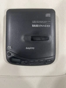 Sanyo Bassxpander Cdp-31 Portable Cd Player / Sony headphone - Picture 1 of 6