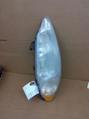 Faro derecho pasajero compatible con 98-04 INTREPID 262468 Foto 1 de 4
