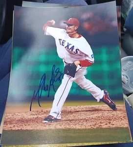 Mike Adams Texas Rangers SIGNED 8X10 Photo COA MLB AUTOGRAPHED - Picture 1 of 1
