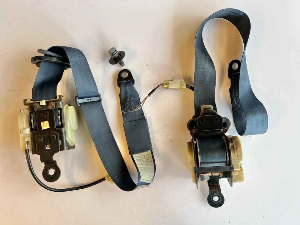 1984-1989 NISSAN 300ZX Z31  Front left Righ SIDE LH RH SEAT BELTS  OEM BLUE Pair - Image 1 of 4