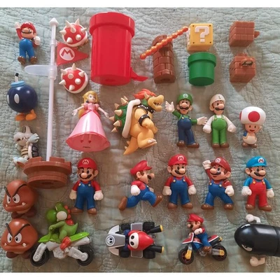 Nintendo Jakks Pacific Super Mario Kart Lot of 28 Toys Figures Luigi Bowser Toad - Image 1 of 4