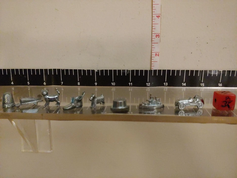 MONOPOLY Repuesto PIEZAS SET FICHAS 9 Hierro Cañón Caballo Perro Coche Zapato Foto 1 de 4