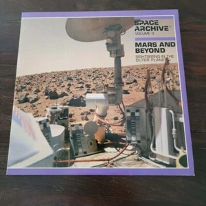SPACE ARCHIVE VOLUME 3 MARS AND BEYOND LASERDISC INSERTS LD 1985 - Imagen 1 de 4
