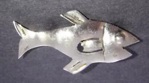 Unique Sterling Silver Folk Art Fish Brooch Etched Cut Out Pin Patina Swimming - Picture 1 of 3