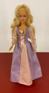 Mattel 2005 ☆ Barbie ☆ Mini Kingdom : Small 15cm Rapunzel Doll - Bild 1 von 4