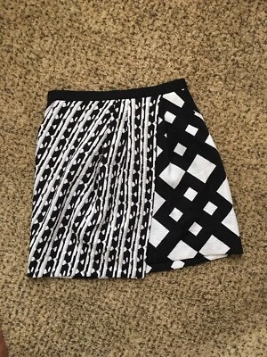 Peter Pilotto for Target Womens mini skirt black white print size 4 - Image 1 of 4