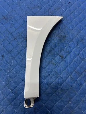 AUDI R8 2012-2014 PASAJERO DELANTERO DERECHO PANEL GUARDABARROS BLANCO OEM 420 821 106 LEER* Foto 1 de 4