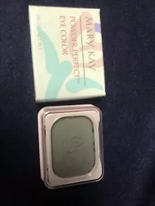 MARY KAY~Powder Perfect Eye Color ~GRAY FLANNEL 4983~(square shape)~DISCONTINUED - Picture 1 of 3