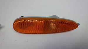 04 05 06 Pontiac GTO Front Side Marker Light Asssembly 92155601 USED - Picture 1 of 3