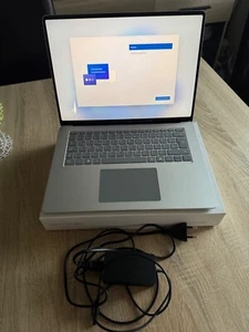 MICROSOFT Surface Laptop, Copilot+ PC, 7. Edition, Notebook, mit 15 Zoll Display - Bild 1 von 8