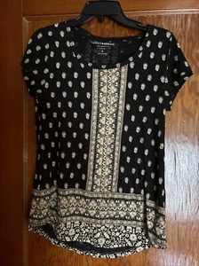 Lucky Brand Damen Shirt S schwarz Geo Print Bordüre Boho Top T-Shirt Bluse Neu mit Etikett - Bild 1 von 6