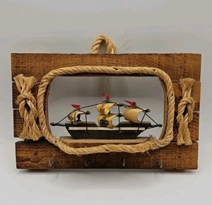 Llavero vintage de barco con cadena decoración náutica marco de madera ENVÍO GRATUITO - Imagen 1 de 4