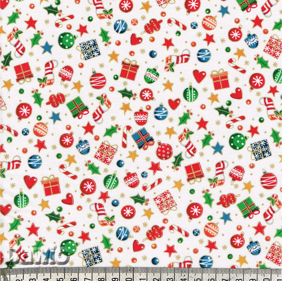 MAKOWER Mini Weihnachtsmotive mit Goldakzente "Santa" Patchwork Deko Stoff €19,20/M