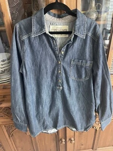 Life Is Good Chambray Denim Shirt Women’s Size S Classic Fit Popover Long Sleeve - Picture 1 of 7