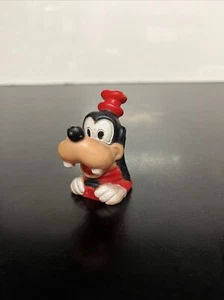 Vintage Walt Disney Rubber Goofy Driving Finger Puppet 2.5” Tall E1 - Picture 1 of 5