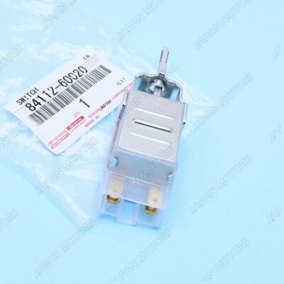 Оригинальный переключатель управления фарами Toyota Land Cruiser BJ4# FJ6# FJ56 84112-60020 в сборе - Изображение 1 из 4