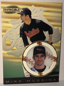 1999 Pacific Mike Mussina NM/Mint Invincible #21