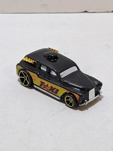 2009 COCKNEY CAB II HOT WHEELS DIECAST CAR TOY - Picture 1 of 8