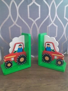 Extremos de libro de madera PARA DORMITORIO INFANTIL tractor agricultor - Imagen 1 de 4