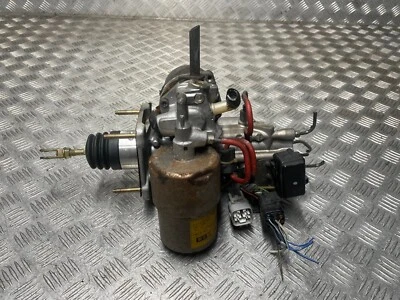Toyota Estima Hybrid 2001 2.4 petrol brake master cylinder unit 47210-28018 - Image 1 of 4