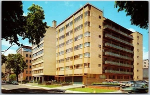 Carte postale Toronto Ontario années 1960 Waldorf Astoria appartement hôtel sur la rue Charles - Photo 1/2