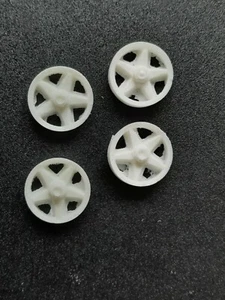 1 Satz Felgeneinsatz 15"  für Porsche 15mm  1:24  - Bild 1 von 2