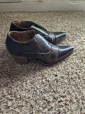 Women's Nocona Mocha Sherry Snip Toe Brown Leather Western Ankle Boot size 7B - Image 1 of 4