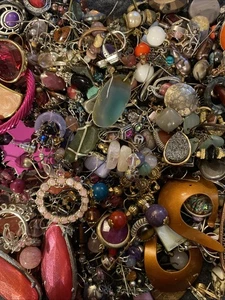 Boho OHRRING Trödel Schmuck Konvolut - Vintage & Mod Gebrauchsspuren, Teile, Reparatur 1 Pfund - Bild 1 von 9