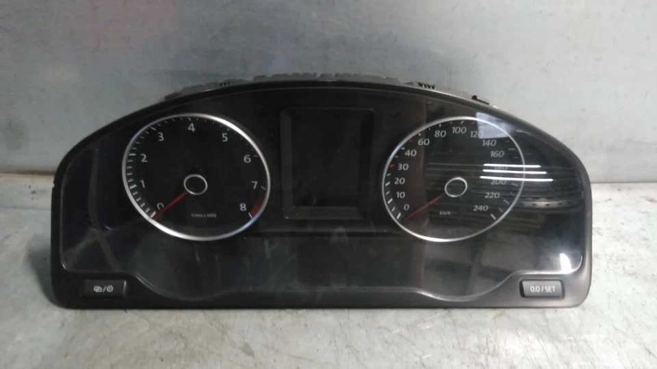 TACHOEINHEIT KMH VW Transporter/Caravelle T5 Bus 2.0 (AXA) 2014 7E0920860F - Bild 1 von 1