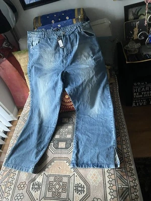 BOOHOO + plus size Split Hem  denim jeans straight high waist Size 18 US -NEW - Image 1 of 4