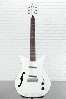 Guitarra Eléctrica Danelectro Fifty Niner Cuerpo Semi Hueco - Tapa Blanca Foto 1 de 4