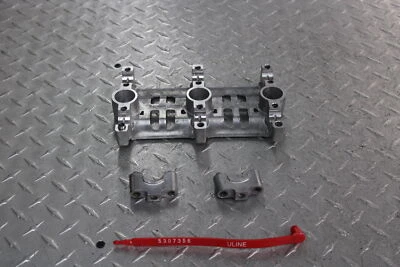 Triumph Speed 2009 triple motor cubierta interior soporte montaje T1151030 Foto 1 de 4