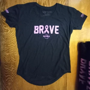 Hard Rock Heals Foundation BRAVE T-Shirt Small San Francisco PINKTOBER - Bild 1 von 5