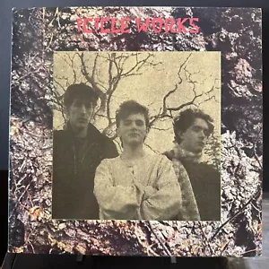 Icicle Works / Self Titled (whisper To A Scream) Vinyl Lp Arista 8202 - Picture 1 of 9