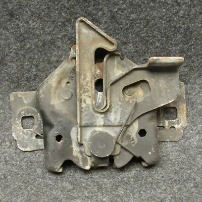 Mecanismo de cierre de capó Ford Taurus 2000-2003 OEM 55330 Foto 1 de 3