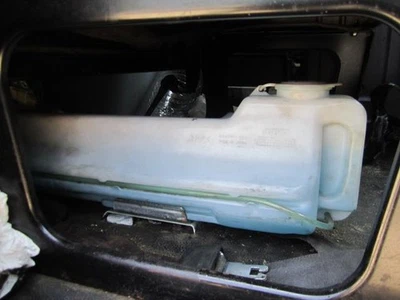 DEPÓSITO LAVAPARABRISAS HINO 268 3823294 Foto 1 de 2