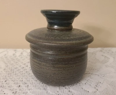 Винтажный Butter Bell Crock Брошенный вручную Студийная Художественная Керамика Глина Керамика - Изображение 1 из 4