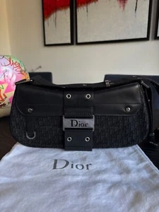 Christian Dior Columbus Street Chic Shoulder Bag - Picture 1 of 11