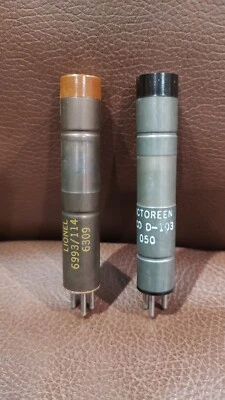 Lote de 2 tubos Geiger Muller GM CDV-700/CD V-700 Lionel/Victoreen 6993/OCD D-103 Foto 1 de 4