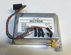 Vectron Corning MC833X4-006W Crystal Controlled Oscillator - 10.000000 MHz - Picture 1 of 3