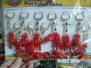 12 Cornes Main Cornes Porte-Clés 12 Horn Charms Corne Fortune Plastique - Picture 1 of 1