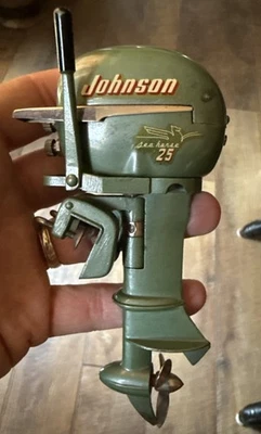 Vintage 1954 Johnson 25 Sea Horse K&O Japan Outboard Motor Toy Boat Engine - Image 1 of 4
