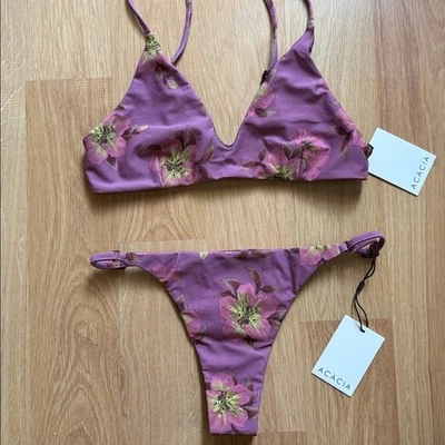 Roupa de banho acácia estampa Isla top airen Ralphy parte inferior rosa floral - Imagem 1 de 4
